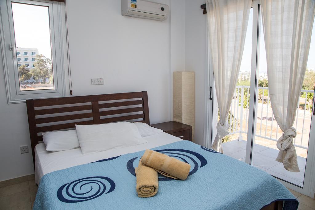Protaras View Villas エクステリア 写真